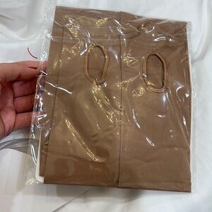 Matte semi opaque tights. Never worn.